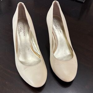 Anne Klein Women's Off-White Wedge Heels